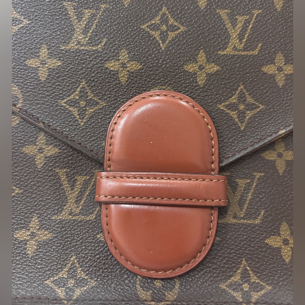 Authentic Louis Vuitton 1980s Vintage ranelagh monogram clutch - Picture 9 of 14